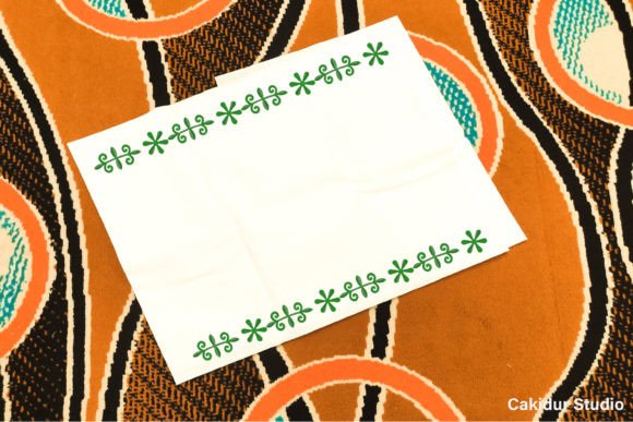 Cross Twigs Border: A Designer’s Review for Boutique Apparel